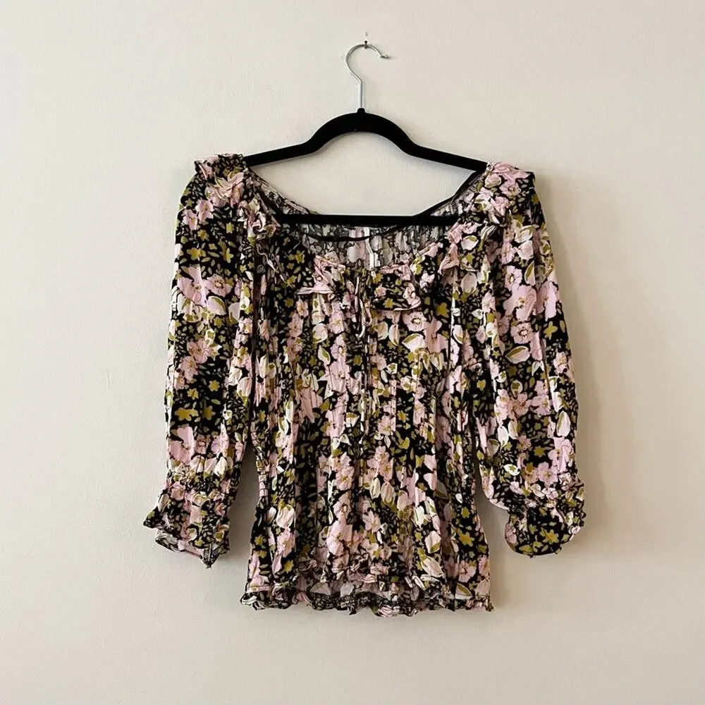 People Sweet Memories Floral Puff Sleeve Blouse